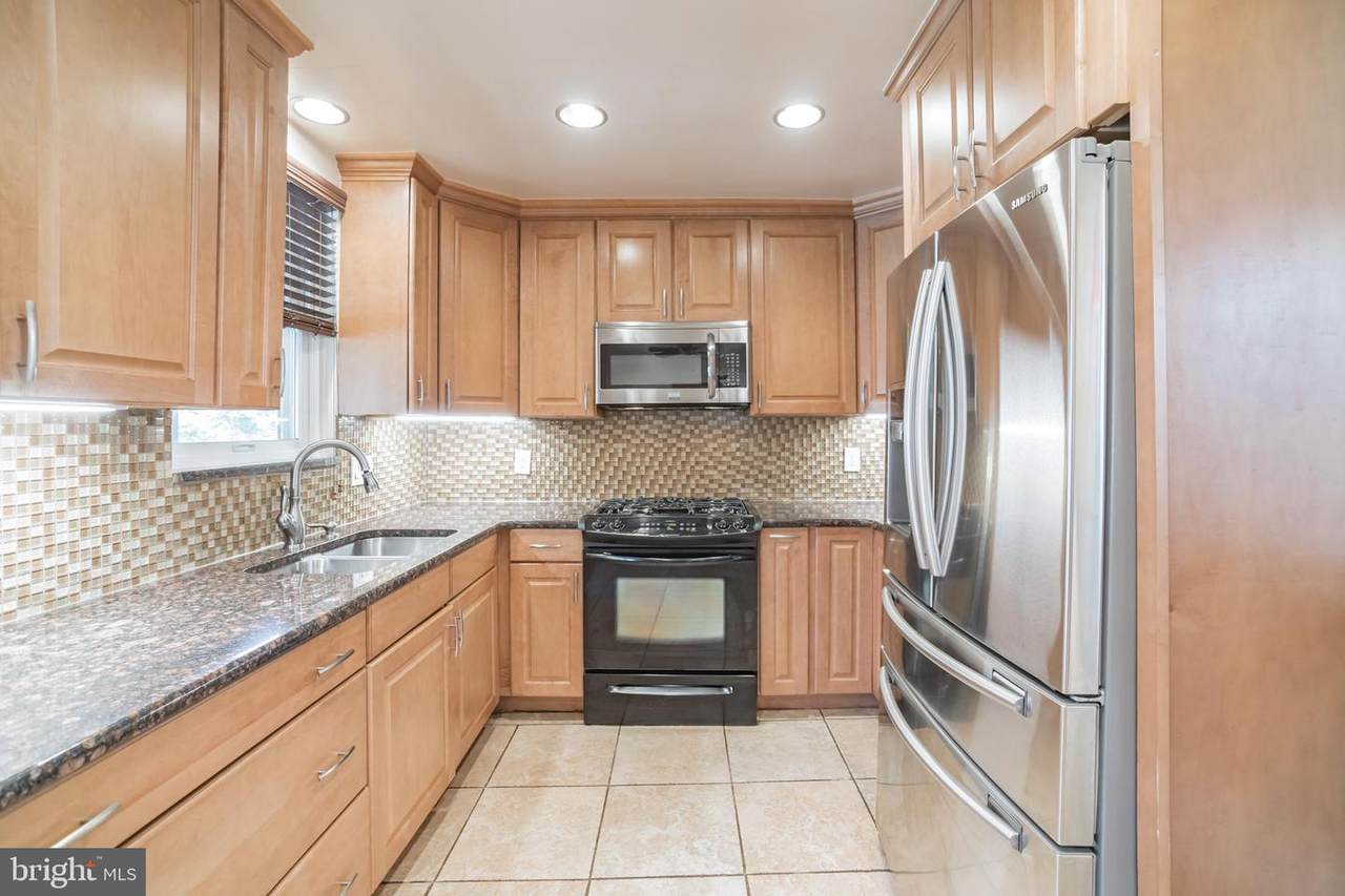 957 Slocum Street - Photo 1
