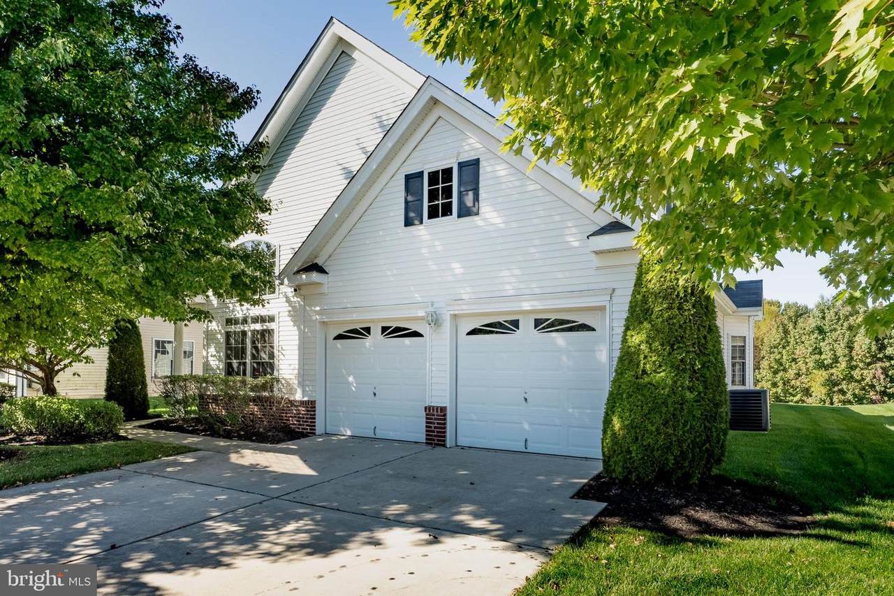 411 Stuart Court - Photo 1