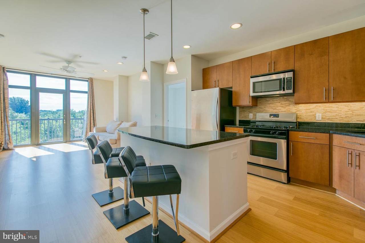 444 Broad Street - Photo 1