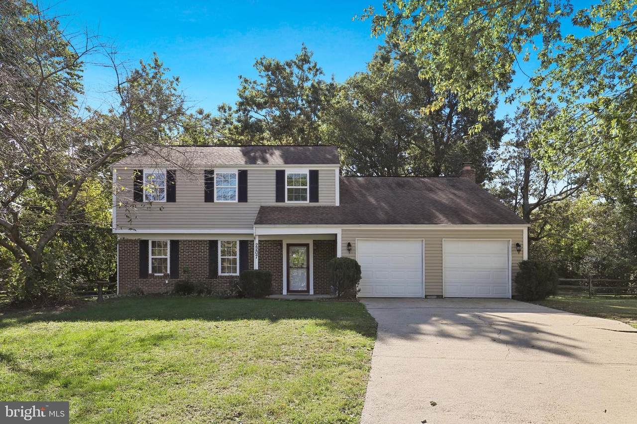 2207 Neville Court - Photo 1