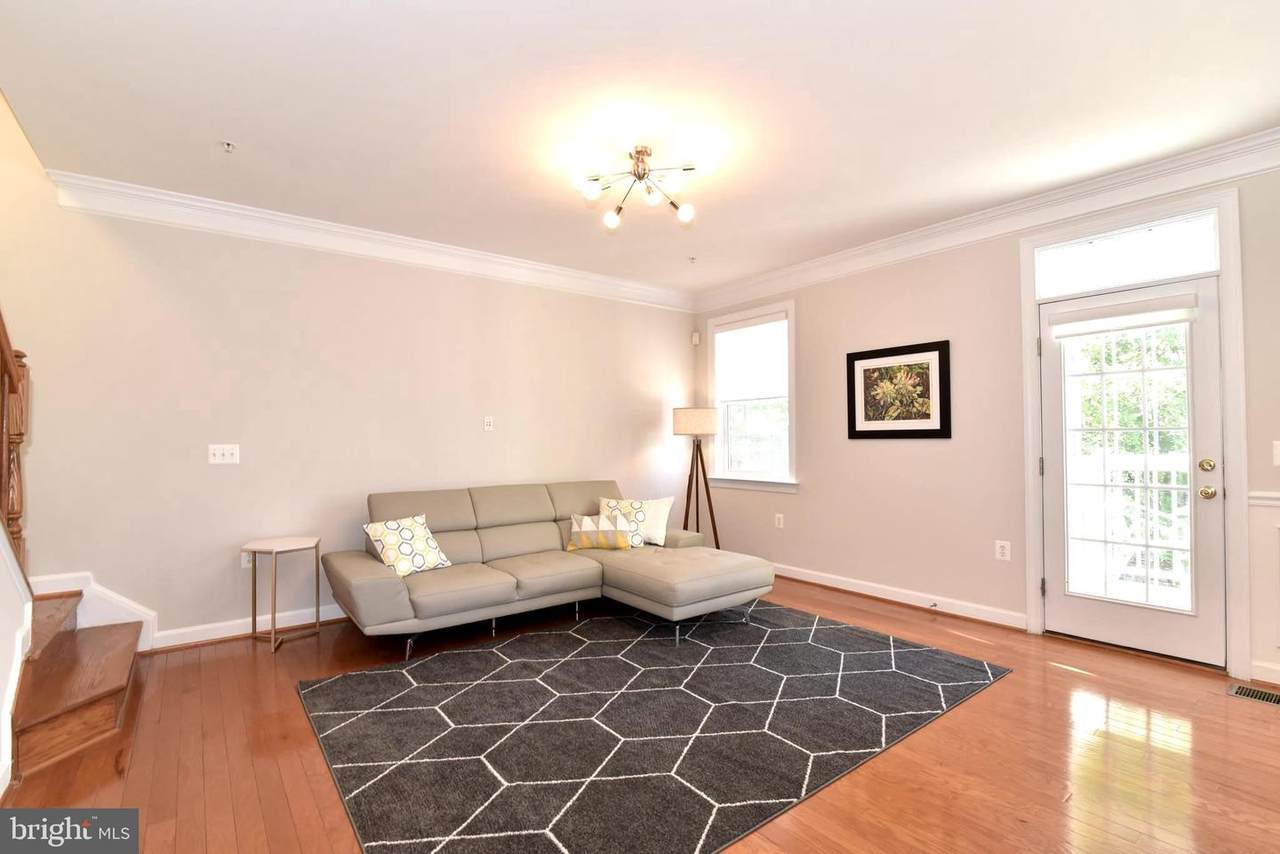 2512 Pascal Place - Photo 1
