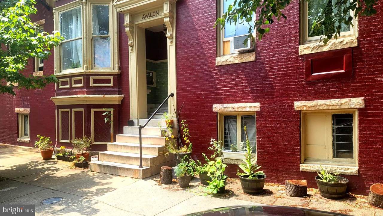 1701 Linden Avenue - Photo 1