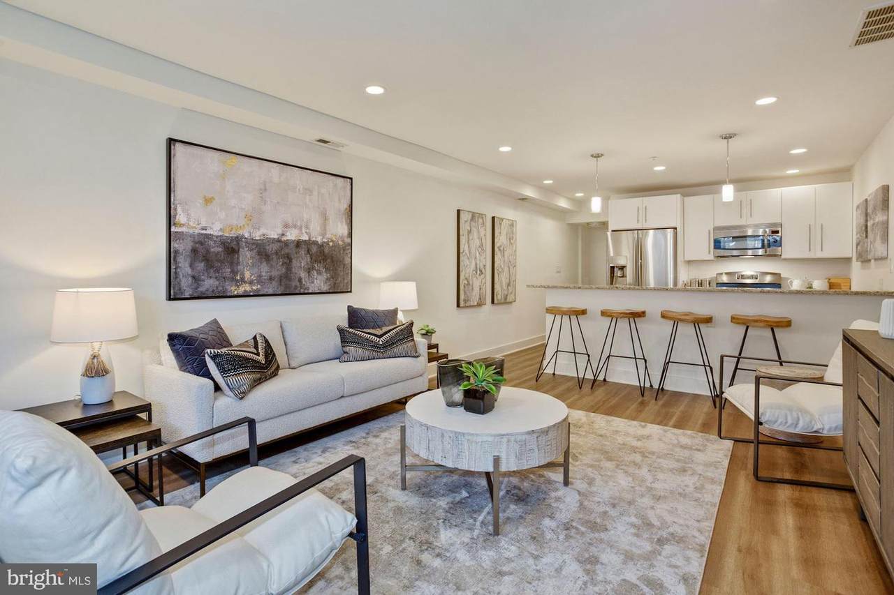 1618 11TH Street - Photo 1
