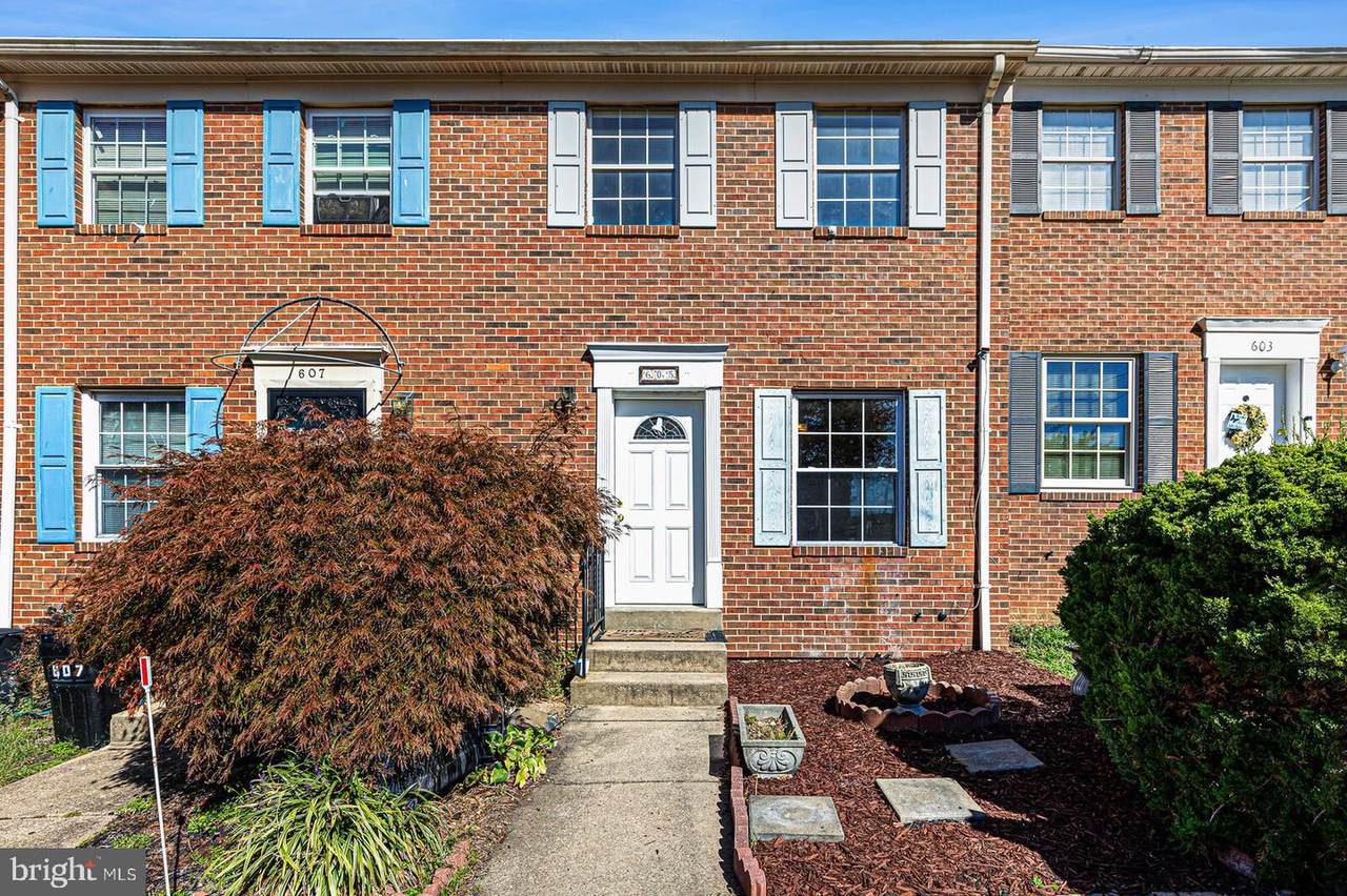 605 Lafayette Boulevard - Photo 1