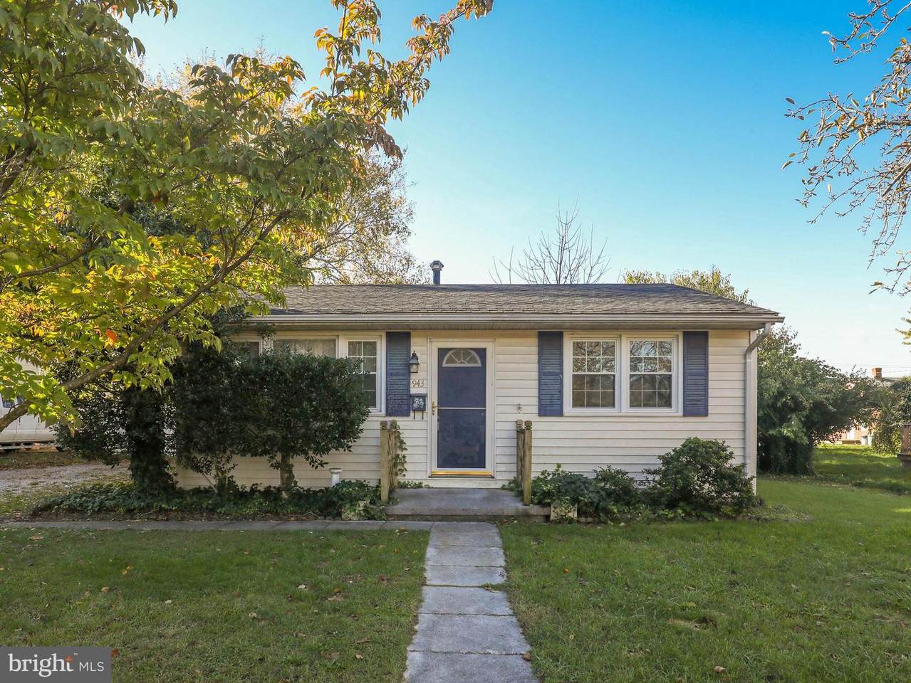 943 Woodland Avenue - Photo 1