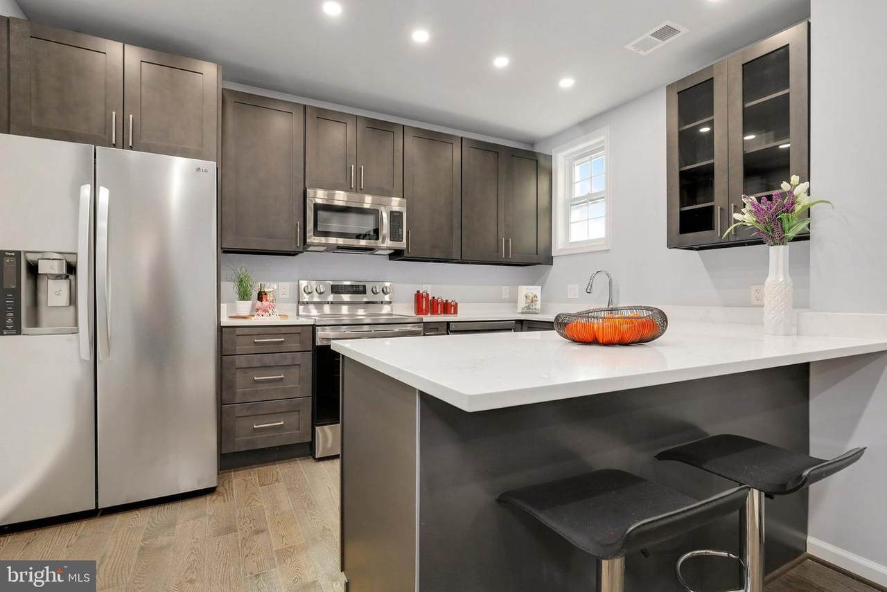 1801 Otis Street - Photo 1