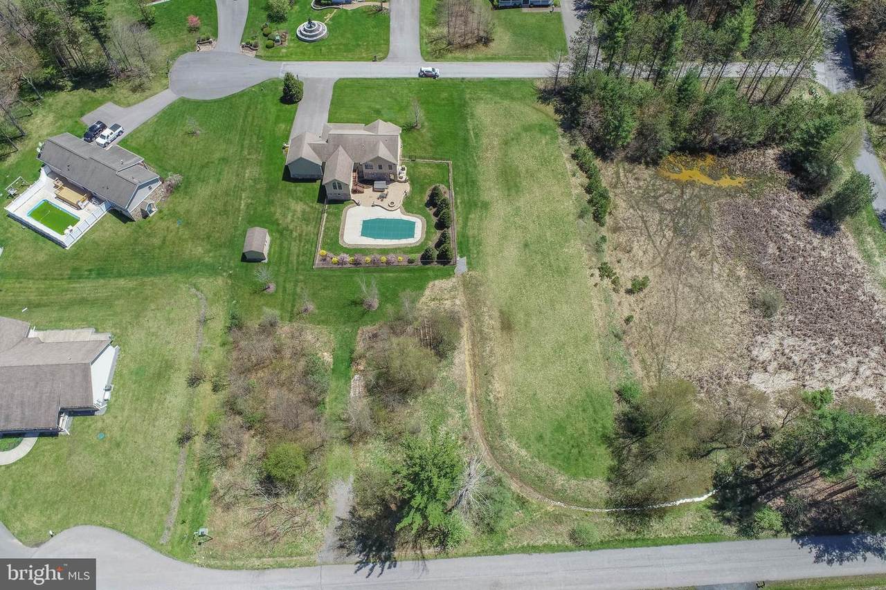 1009 Hemlock - Photo 1