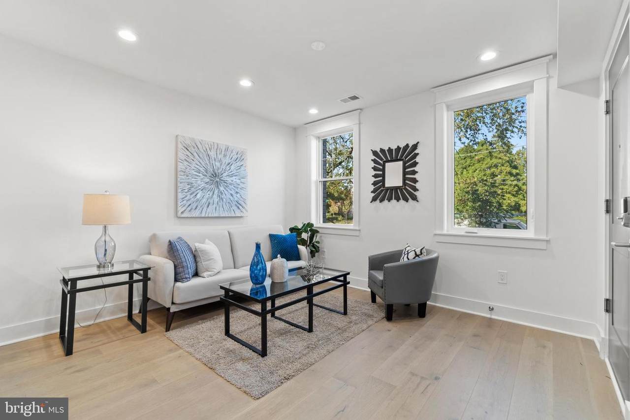 709 Quincy Street - Photo 1