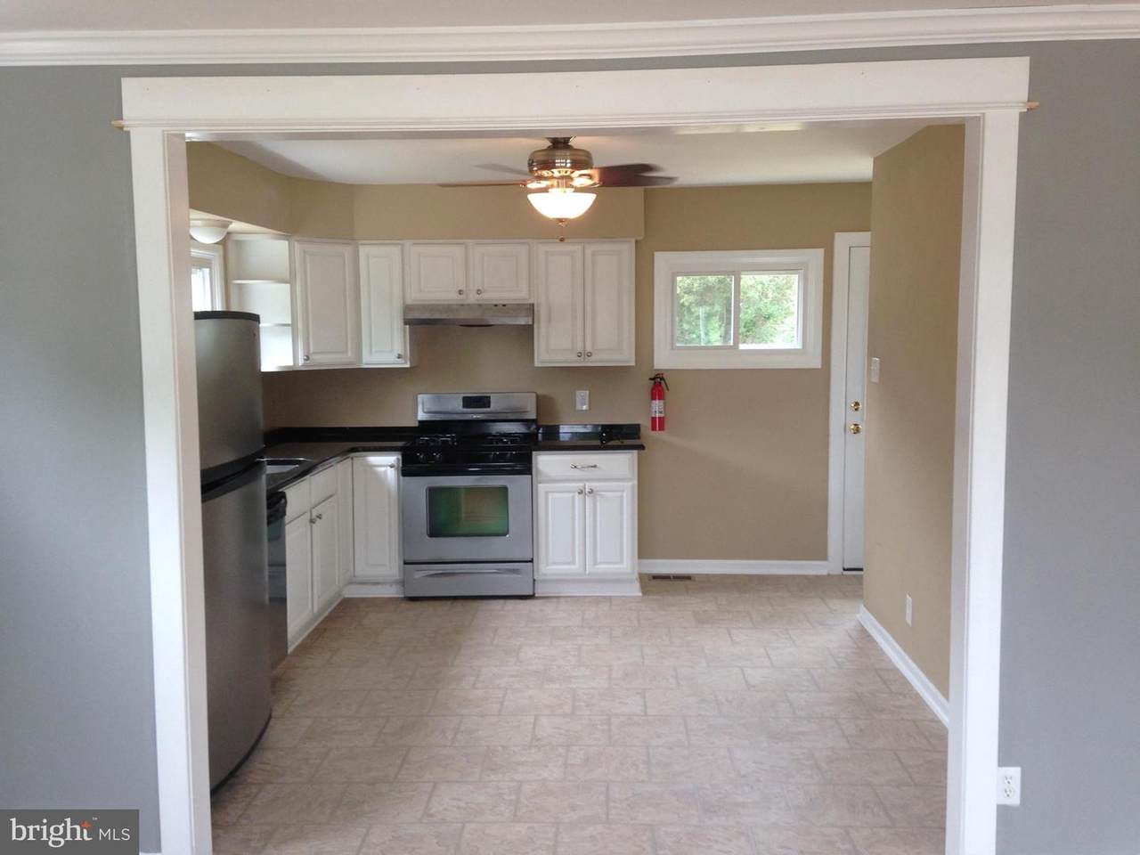 120 Green Avenue - Photo 1