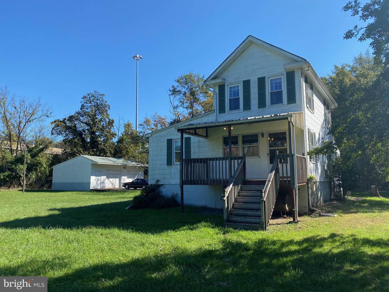 1600 Walk Avenue - Photo 1