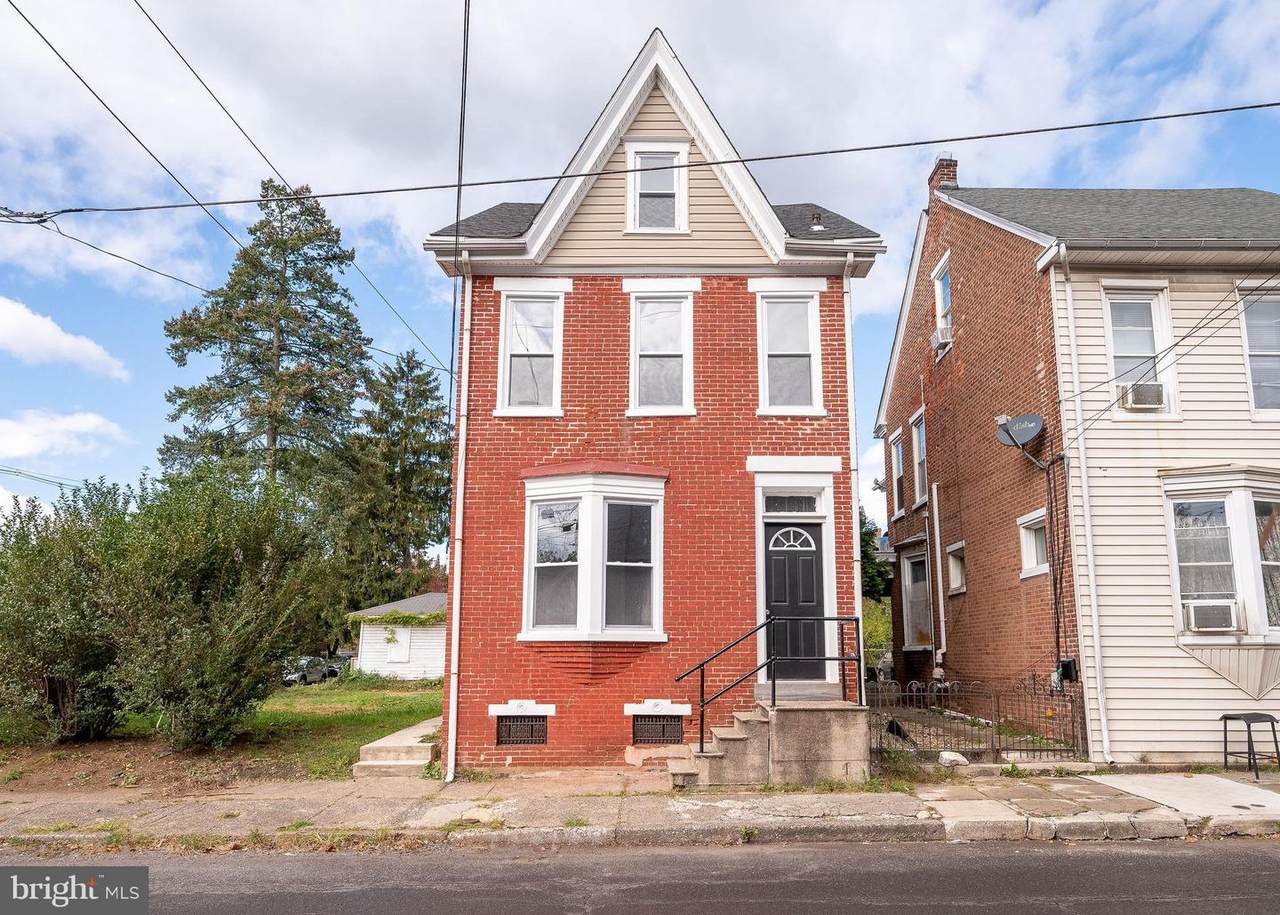 305 Evans Street - Photo 1
