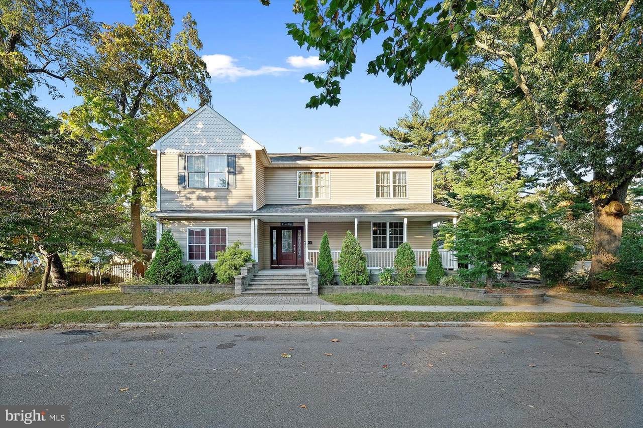 511 Wesley Avenue - Photo 1