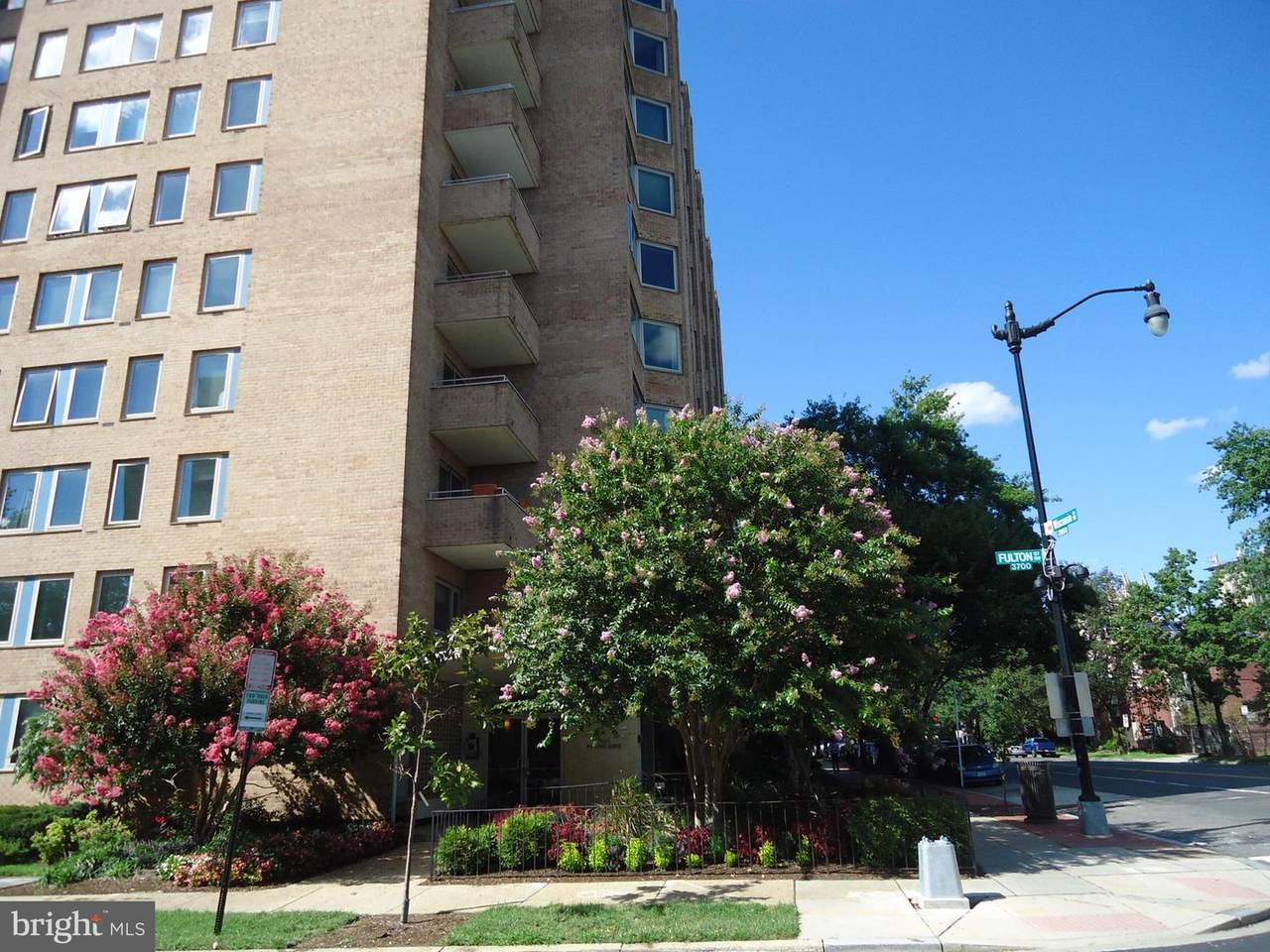 2800 Wisconsin Avenue - Photo 1