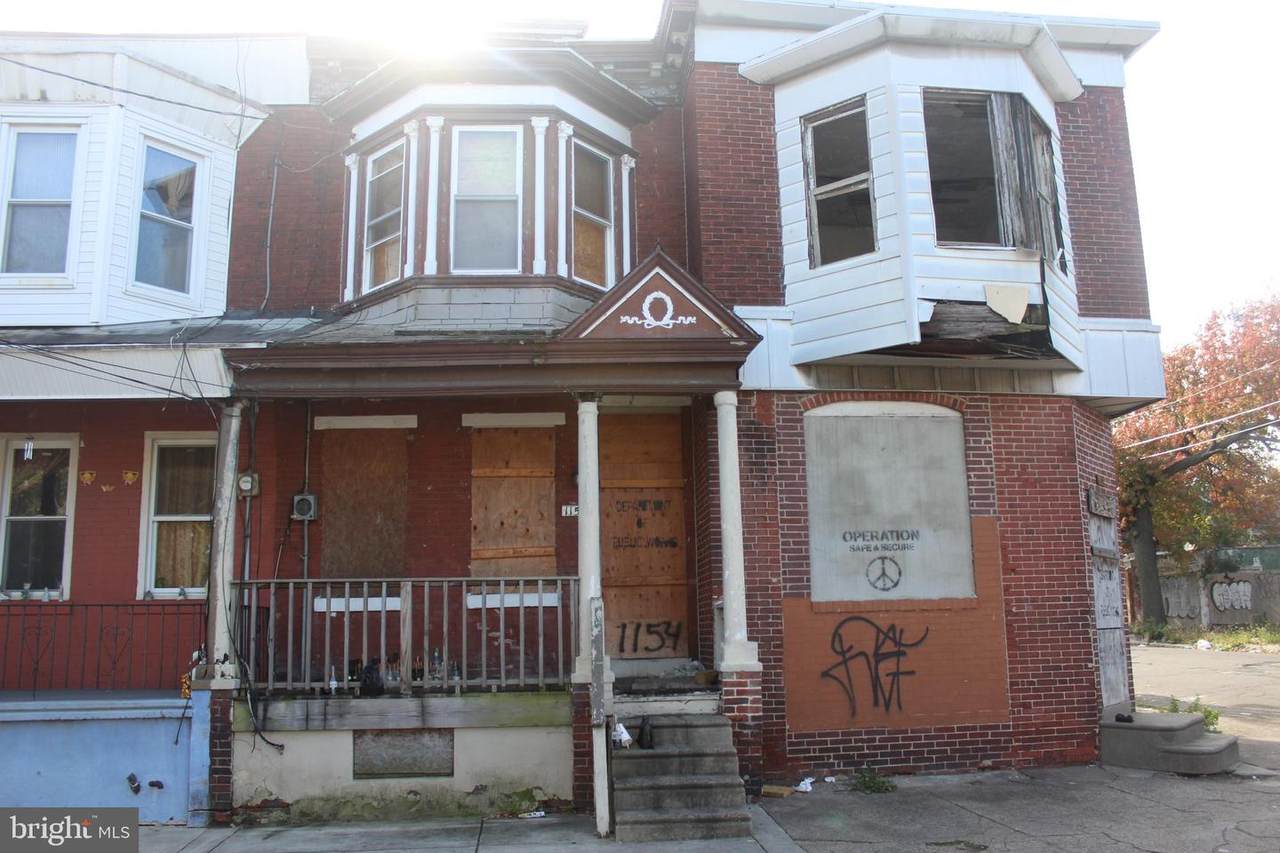 1154 Lansdowne Avenue - Photo 1