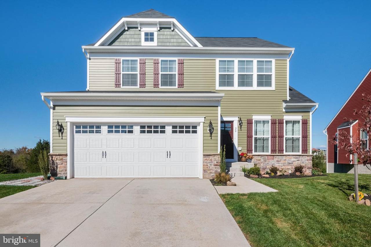 20 Henry House Circle - Photo 1