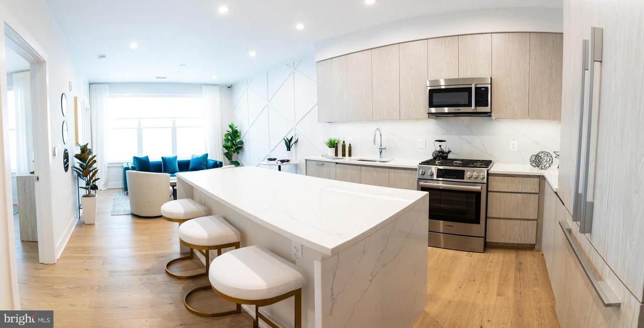 737 Swann Avenue - Photo 1