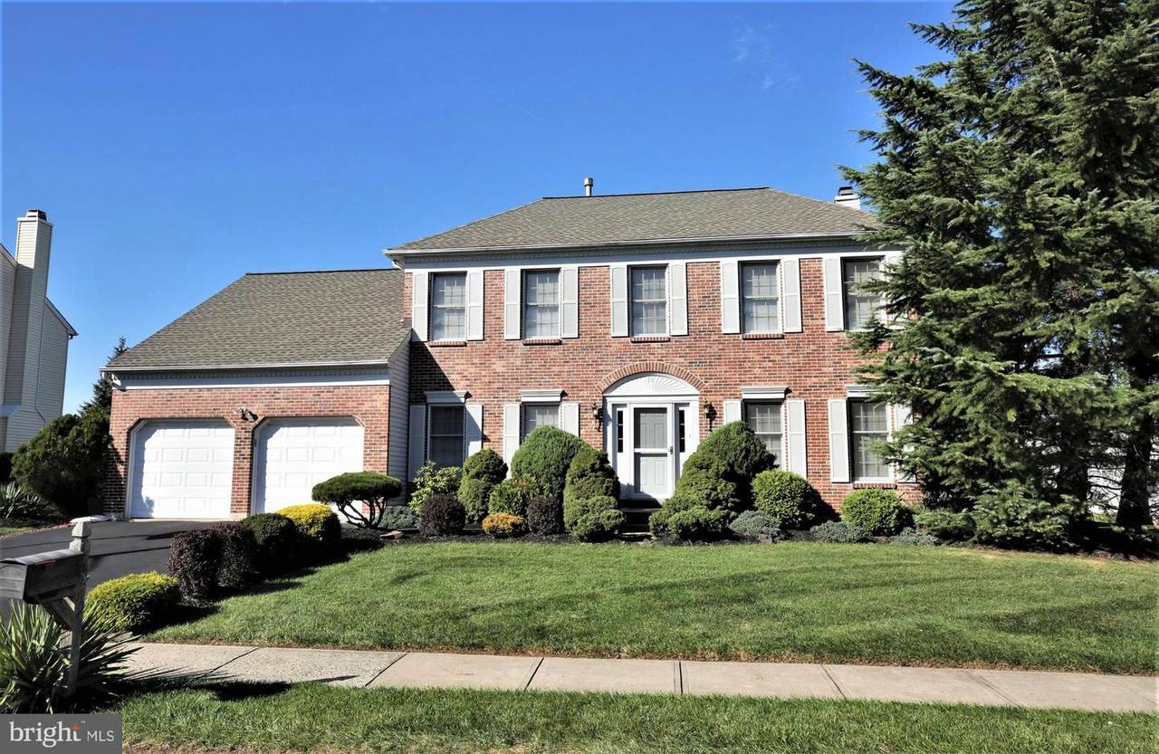 19 Eleanor Drive - Photo 1