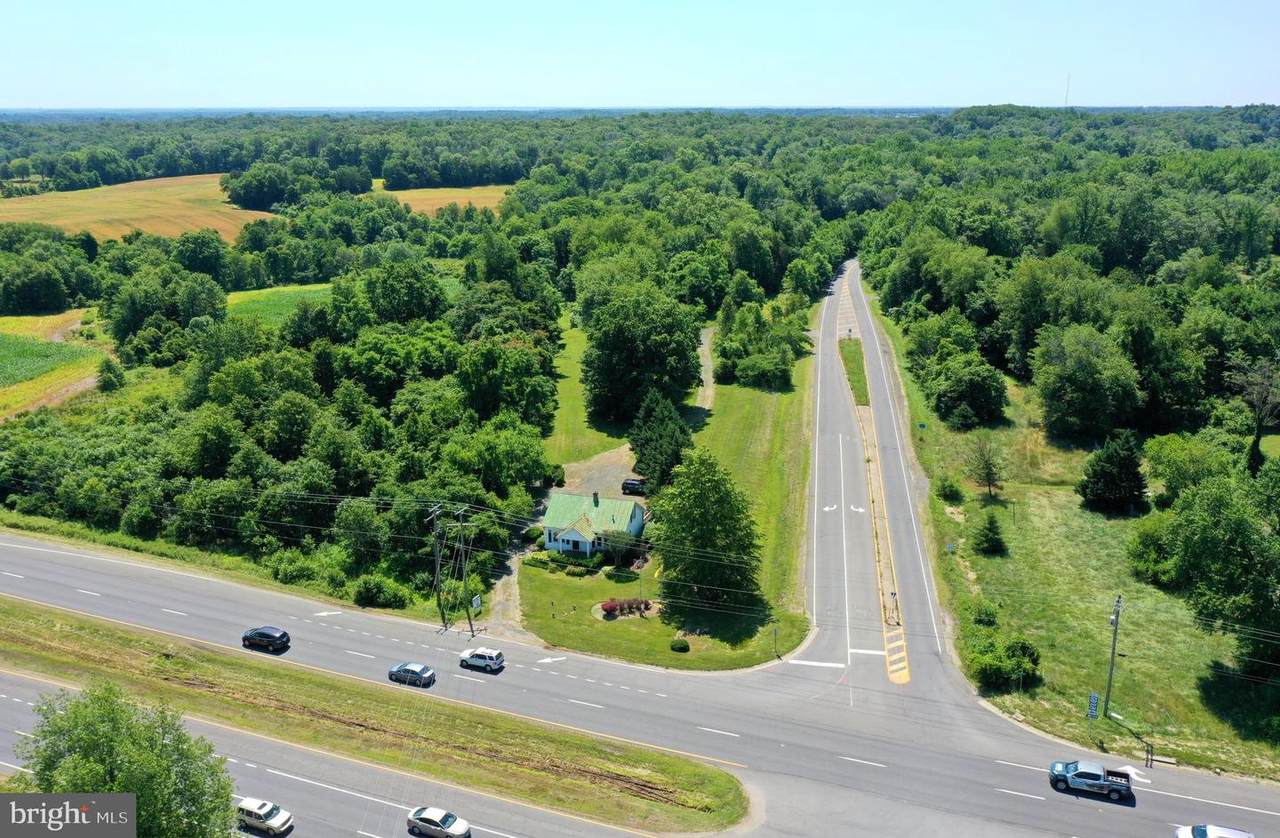 4483 Lee Highway - Photo 1