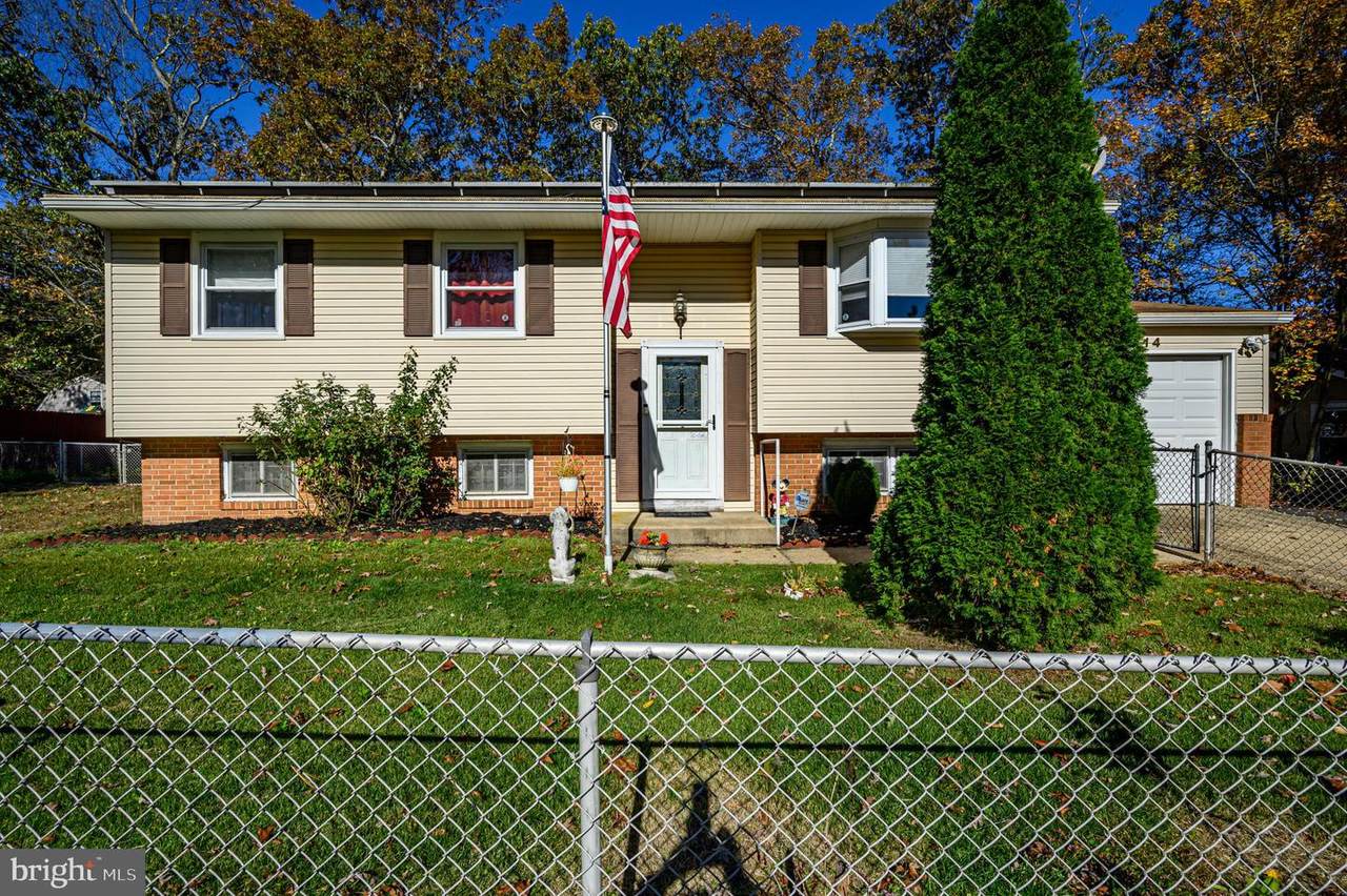 114 Raymond Street - Photo 1