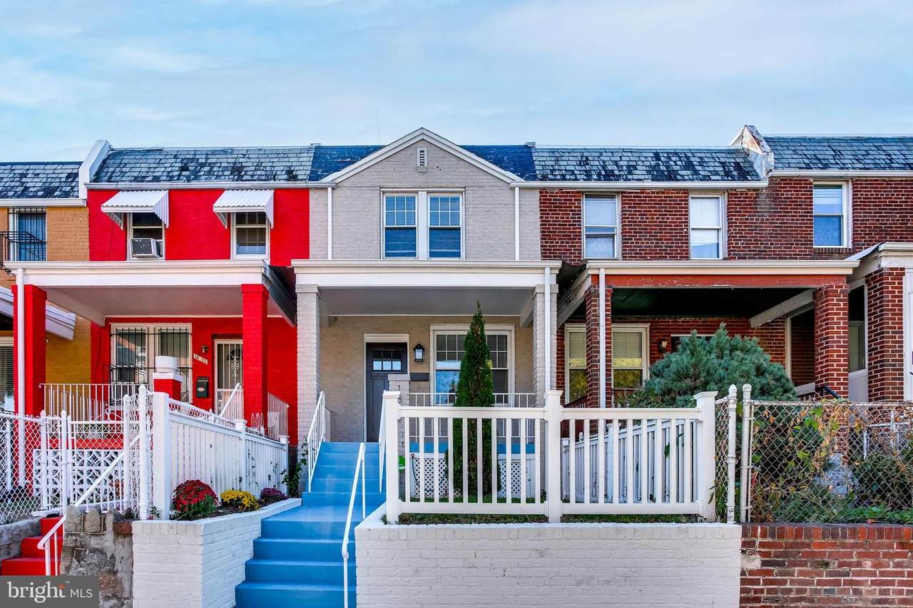 1829 E Street - Photo 1