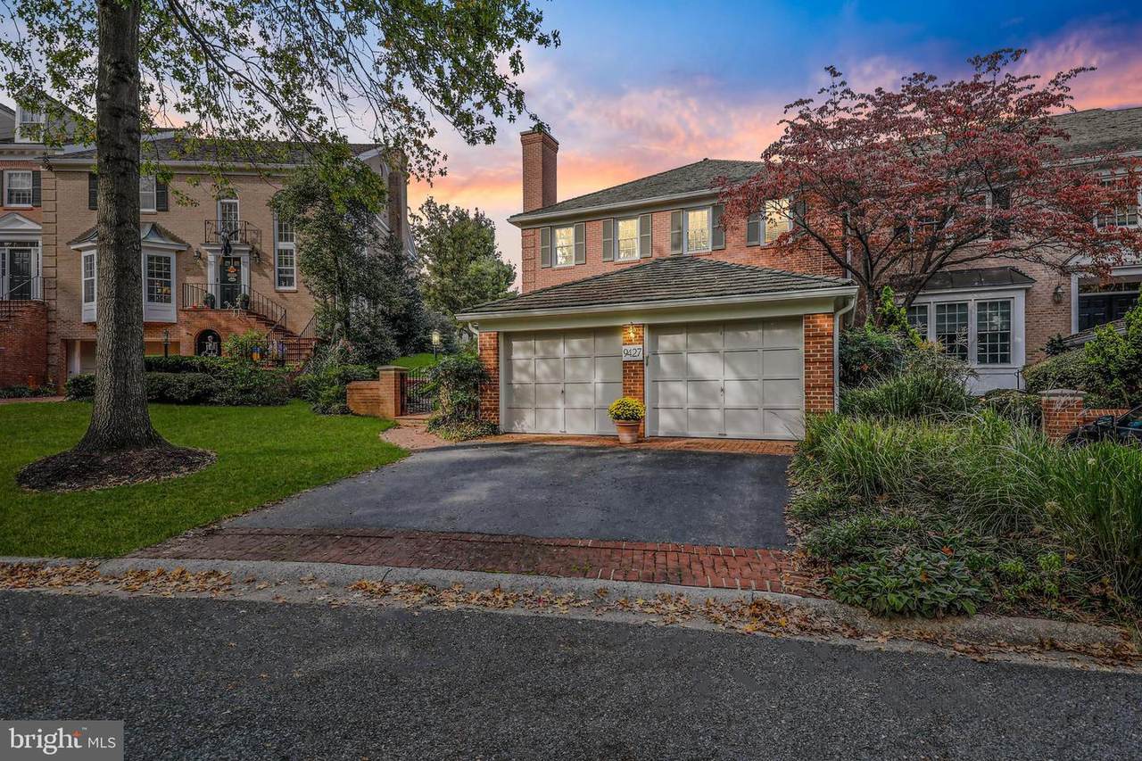 9427 Turnberry Drive - Photo 1
