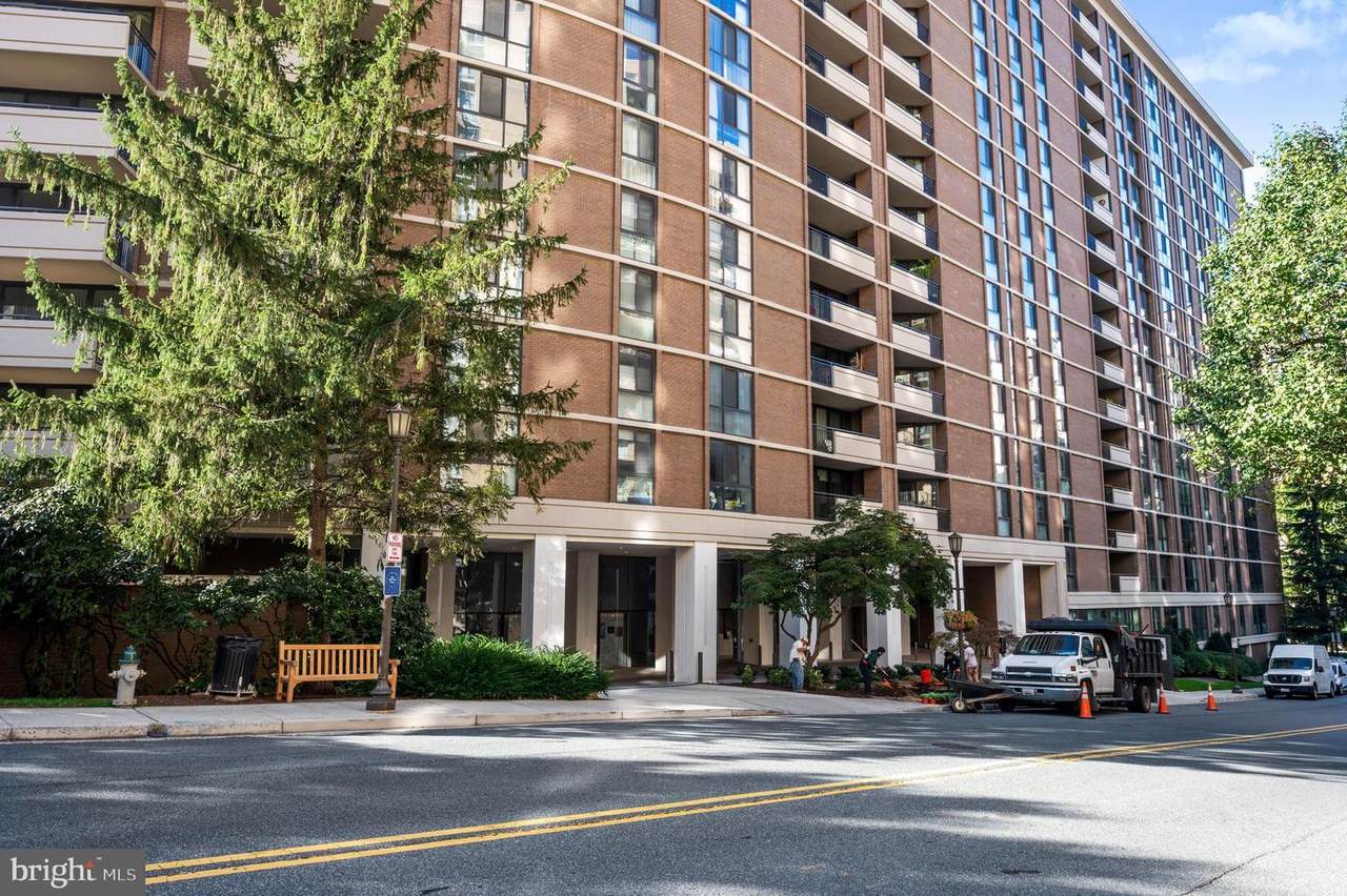 4620 Park Avenue - Photo 1