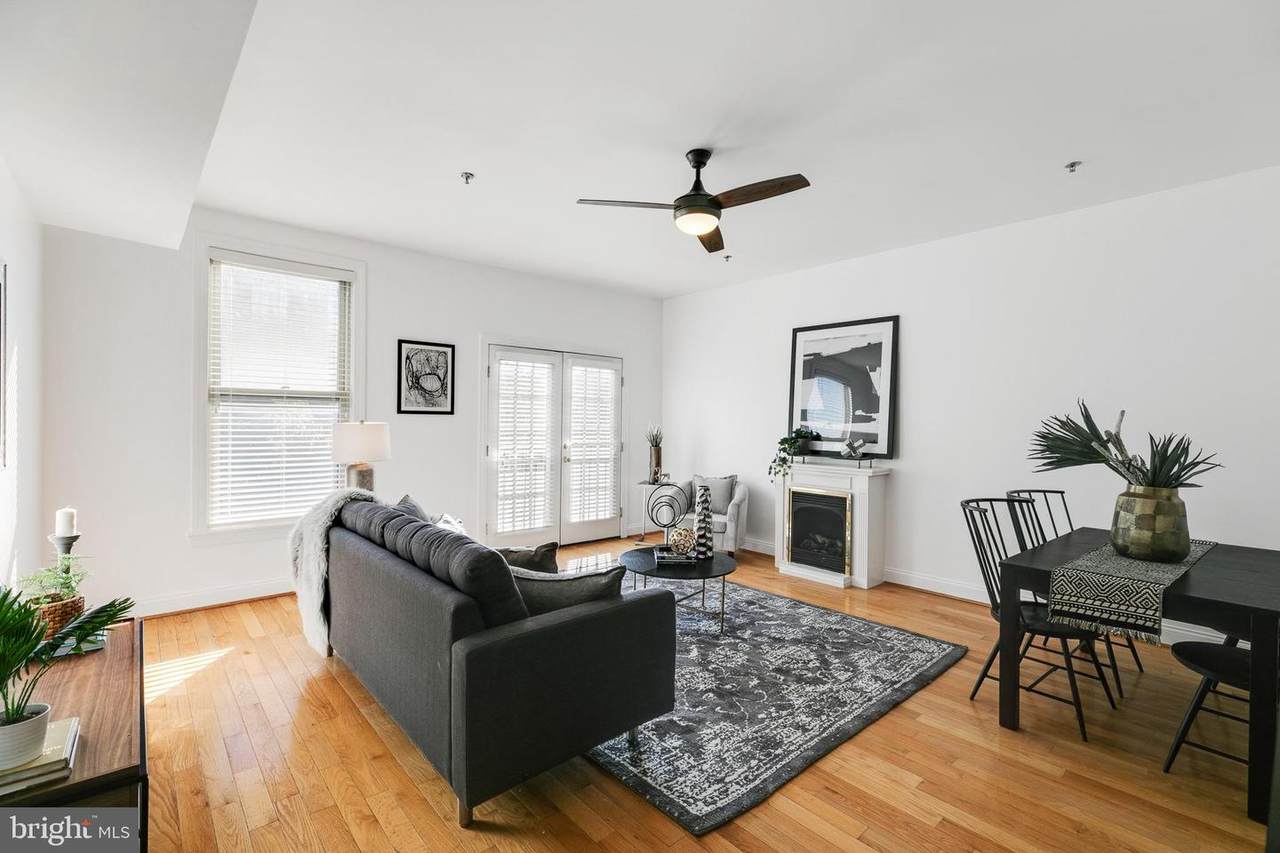 221-23 Race Street - Photo 1
