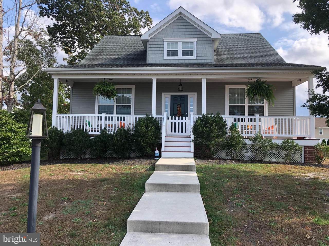 1608 London Avenue - Photo 1
