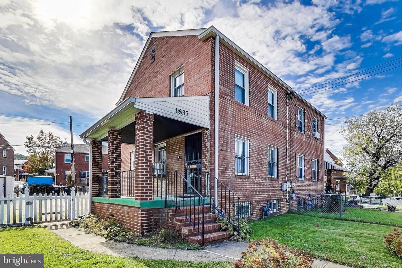 1837 T Street - Photo 1