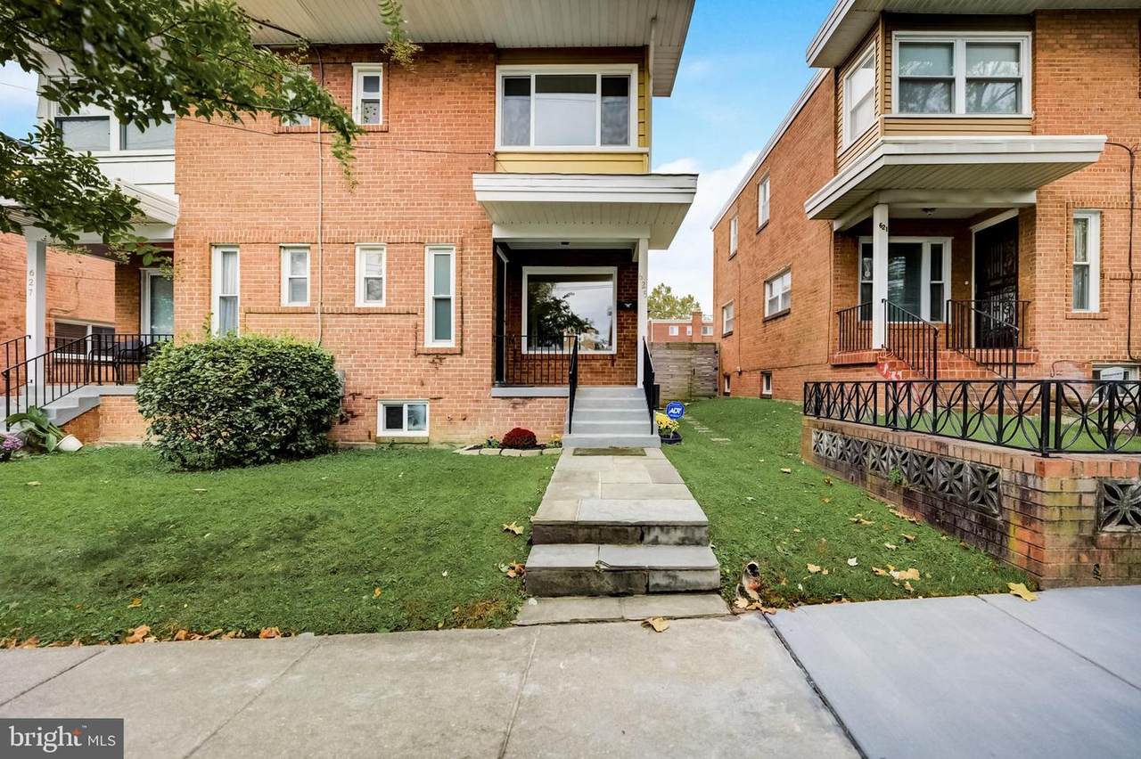 625 Kensington Place - Photo 1