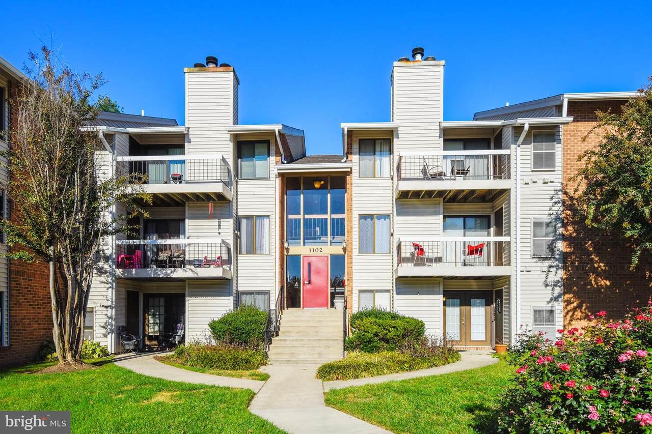 1102 Castle Harbour Way - Photo 1