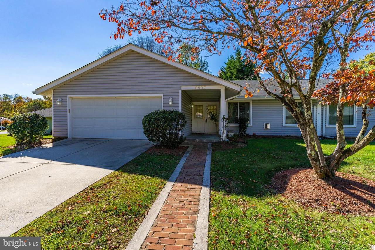 2807 Aquarius Avenue - Photo 1