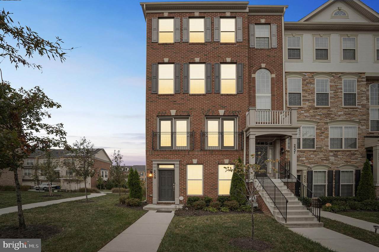 2559 Campus Way - Photo 1