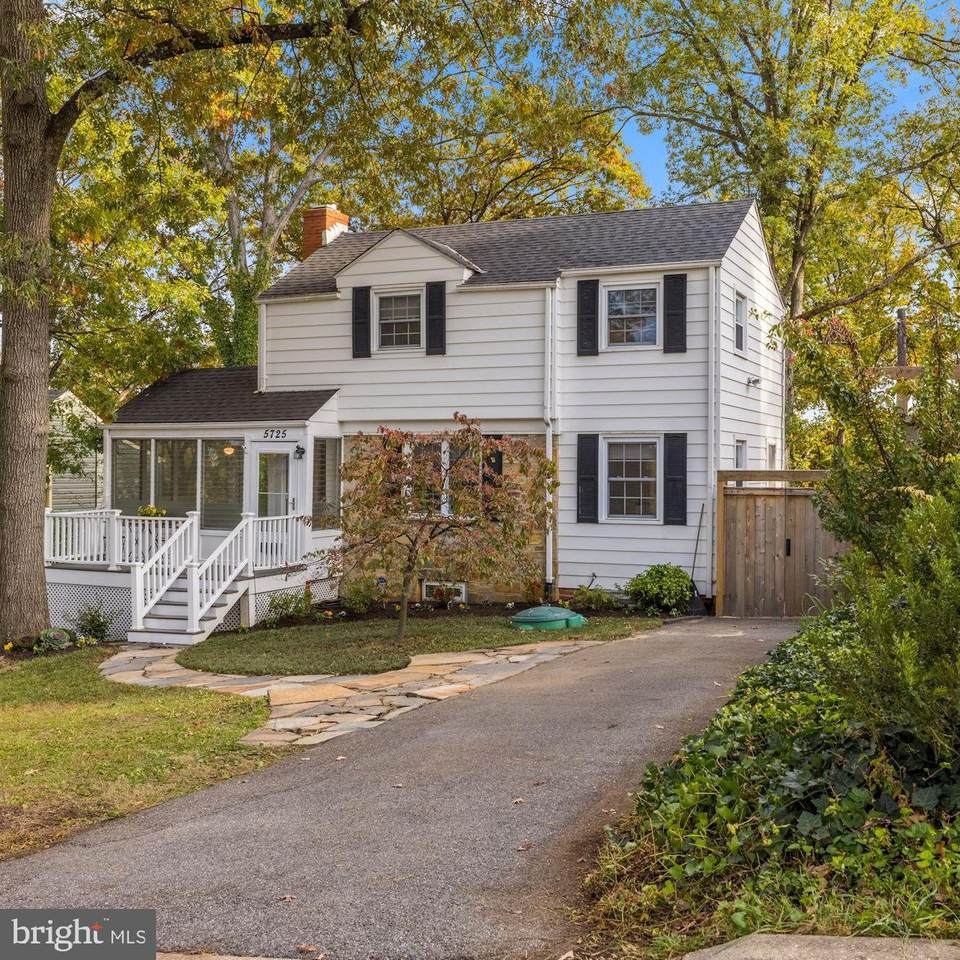 5725 Euclid Street - Photo 1