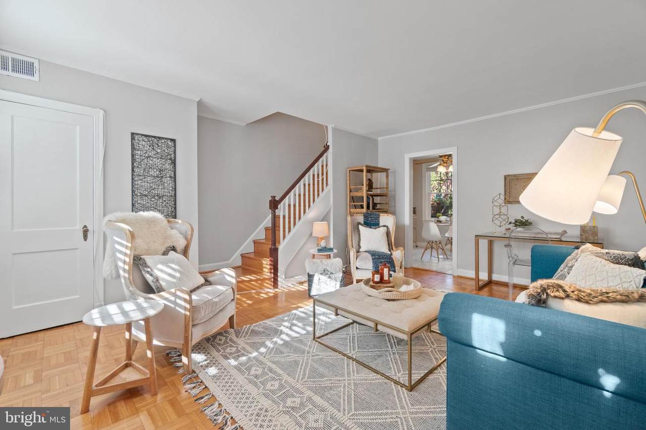 1210 Barton Street - Photo 1