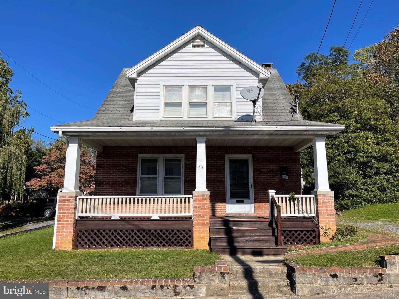 211 North Street - Photo 1