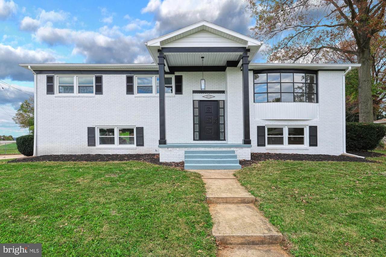 2000 White Street - Photo 1