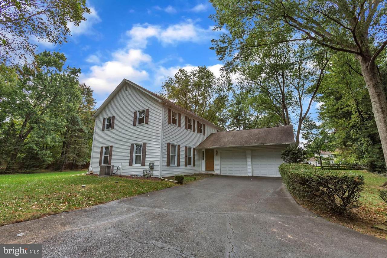 1812 Webster Lane - Photo 1