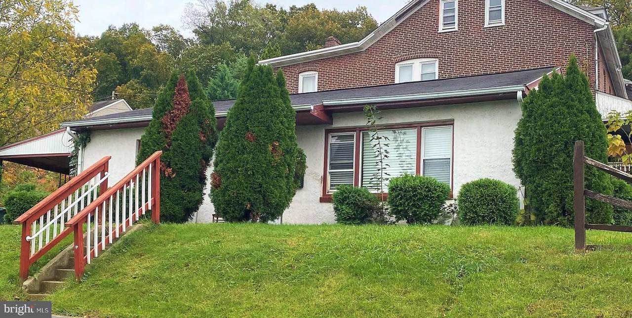 127 8TH Avenue - Photo 1
