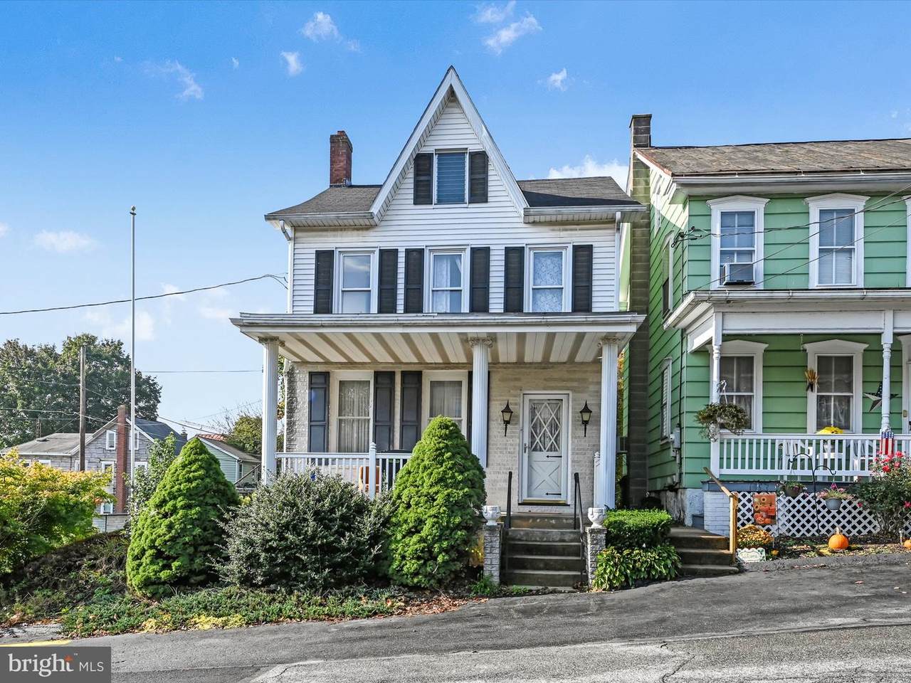 202 2ND Street - Photo 1