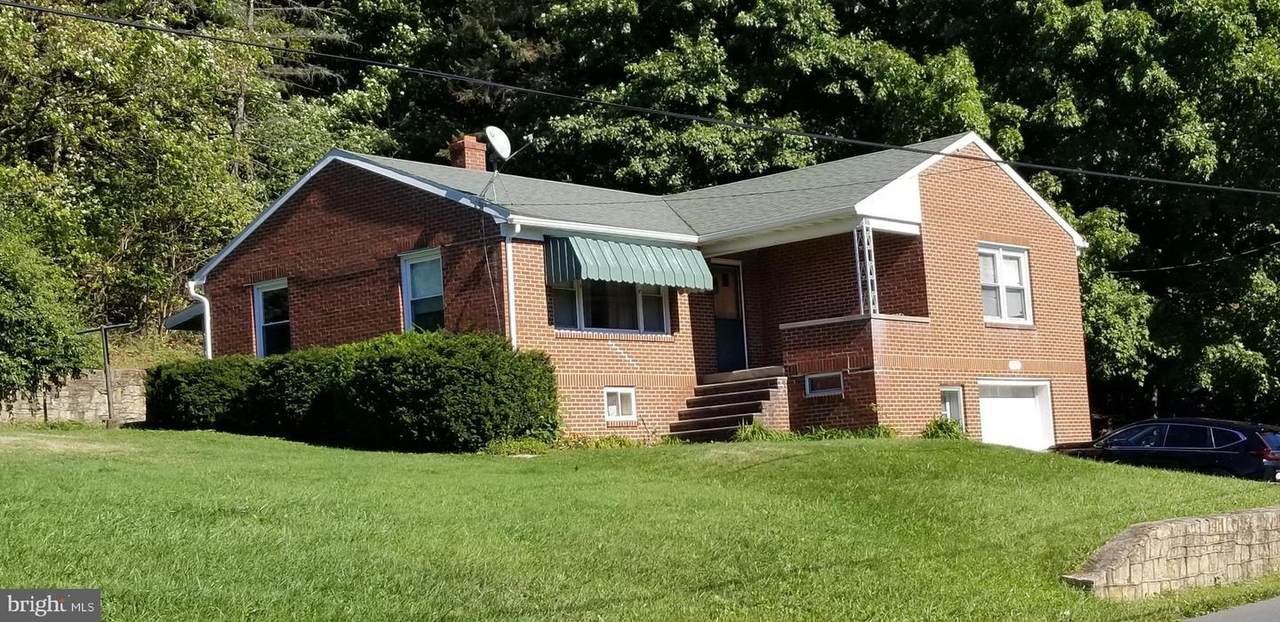 167 Water Street - Photo 1