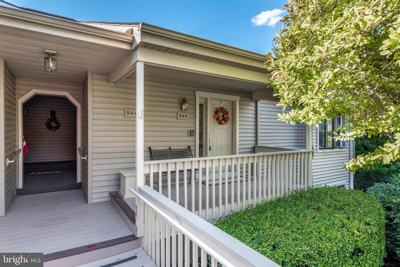 945 Jefferson Way - Photo 1