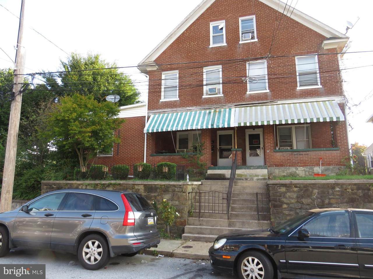 35 5TH Avenue - Photo 1