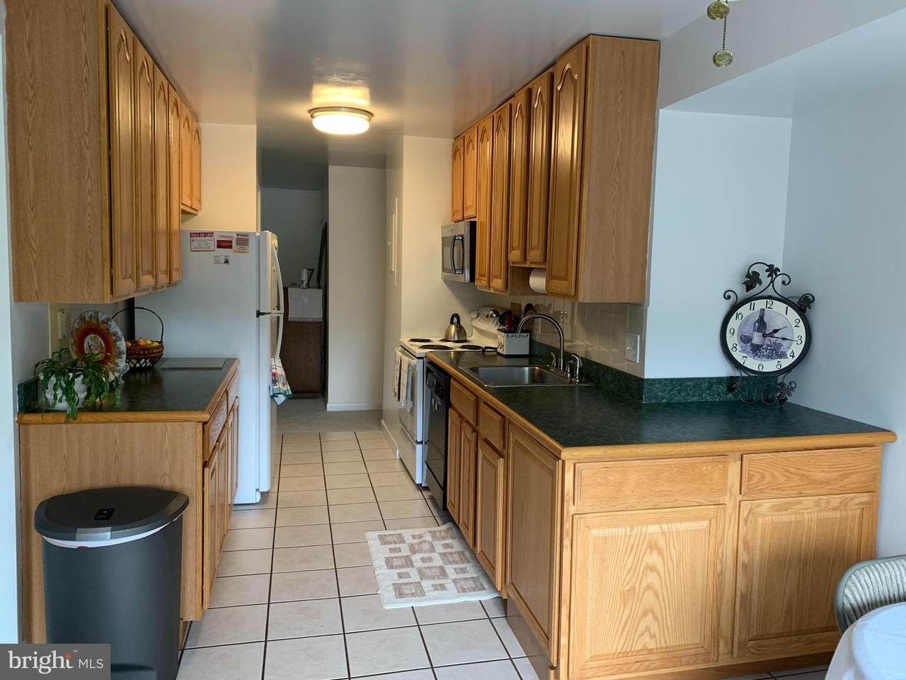 456 Girard Street - Photo 1