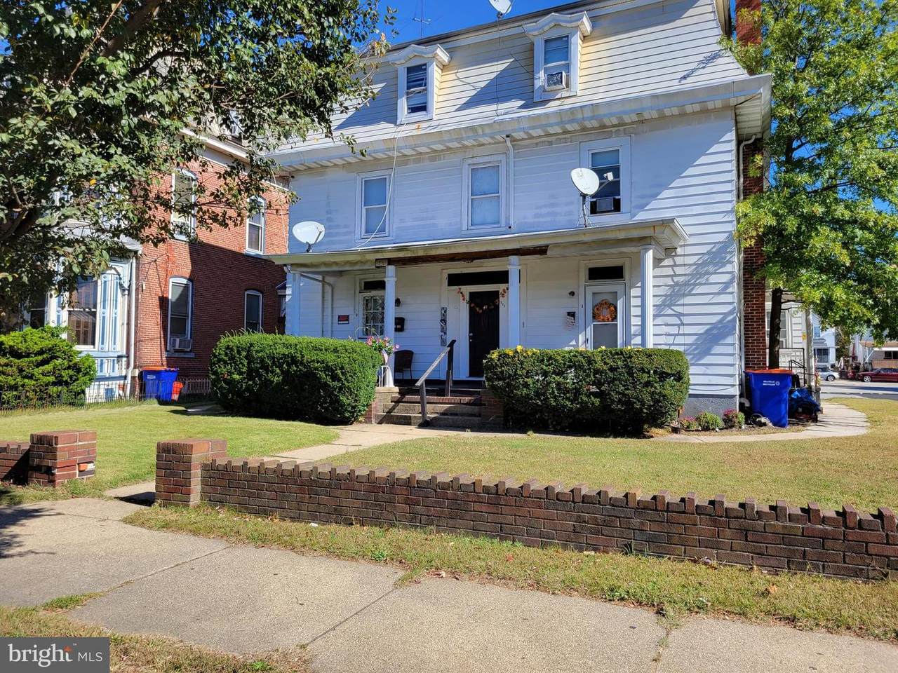 223 2ND Street - Photo 1