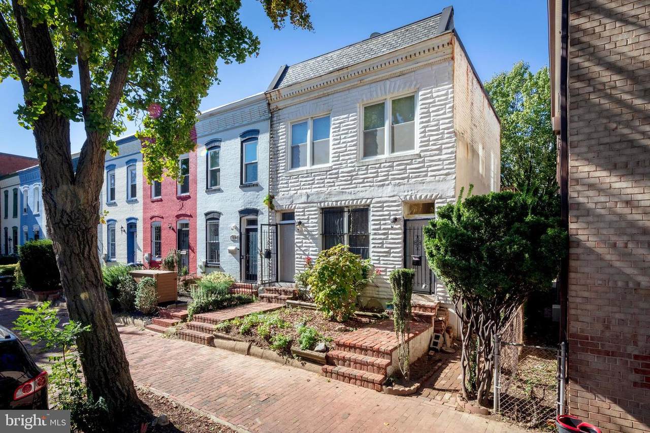 1534 Marion Street - Photo 1