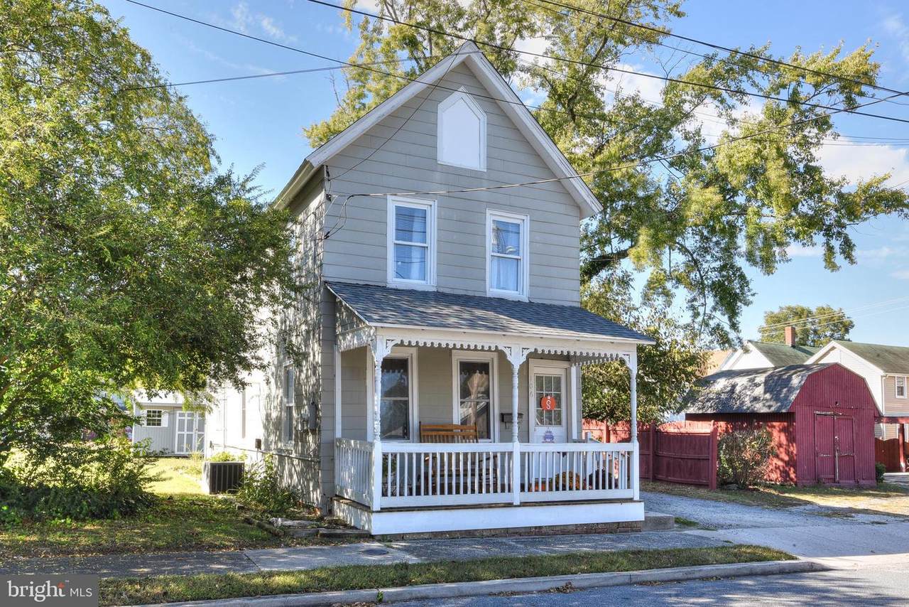 106 Fisher Avenue - Photo 1