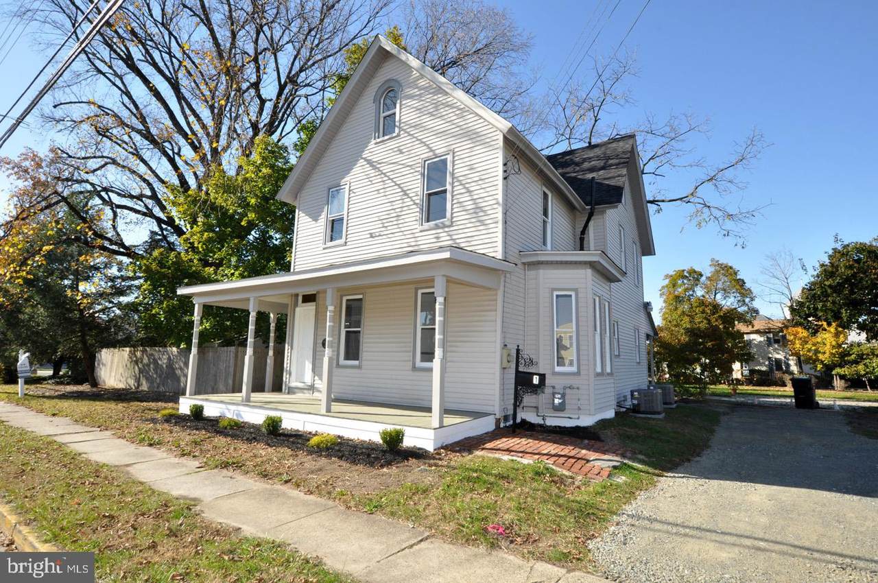 1 Taunton Avenue - Photo 1