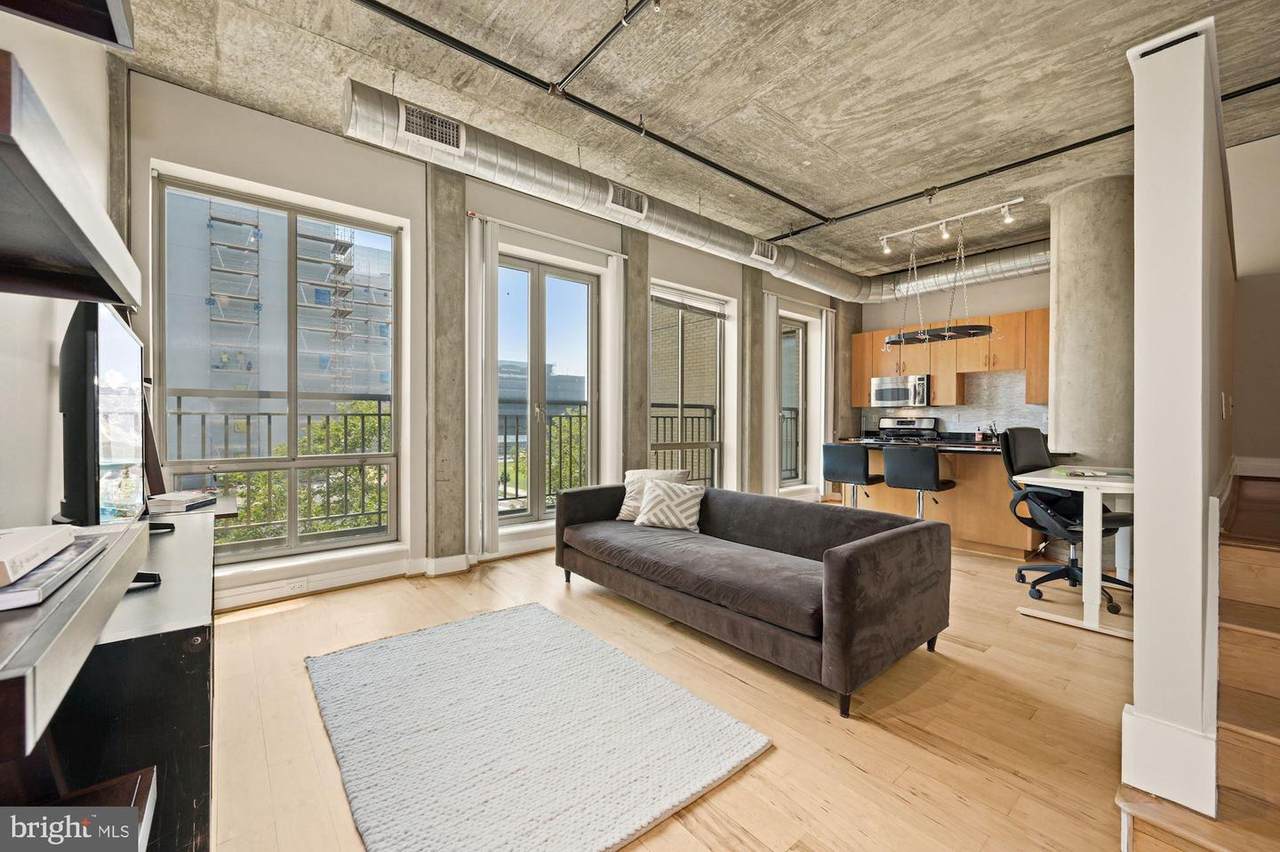301 Massachusetts Avenue - Photo 1