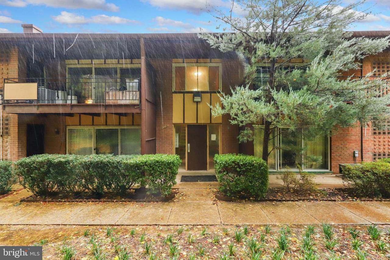 10026 Mosby Woods Drive - Photo 1